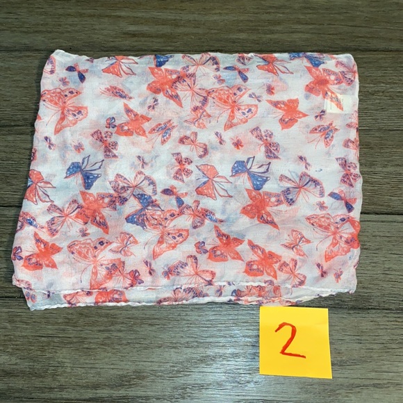 LOT OF 8 WOMENS SCARVES - Picture 3 of 9